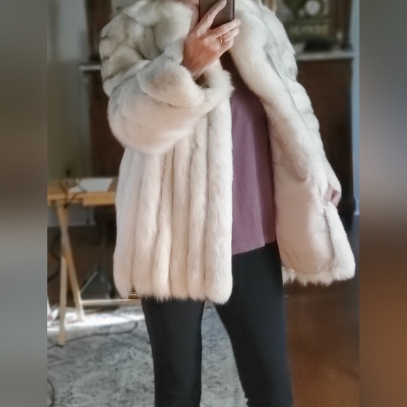 NATURAL SILVER BLUE FOX FUR JACKET     Wonderful Coat !! - Picture 8 of 8